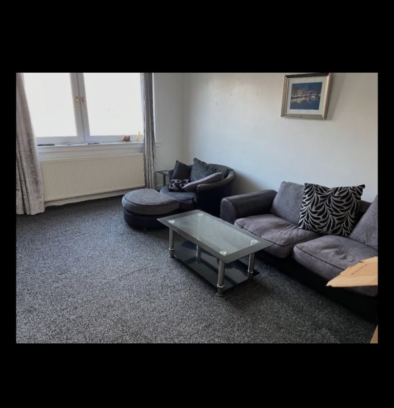 2 Bed fully furnished west end flat 