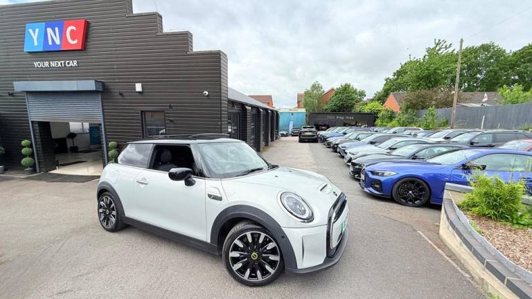 2021 MINI Hatch 135kW Cooper S Level 3 33kWh 3dr Auto HATCHBACK ELECTRIC Automatic