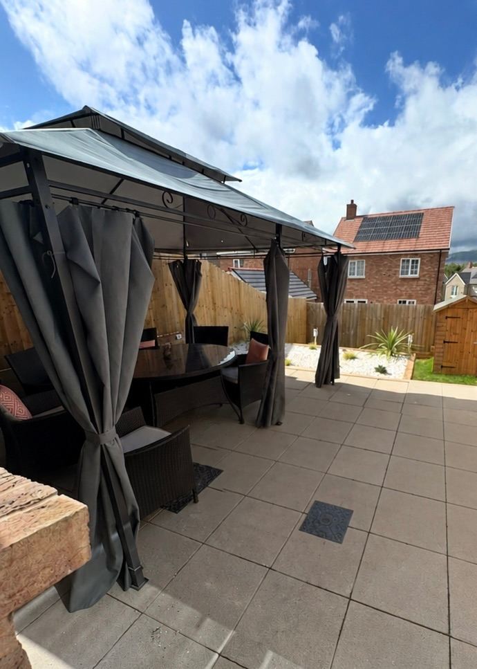 4m x 3m Garden Gazebo with Curtains – Grey