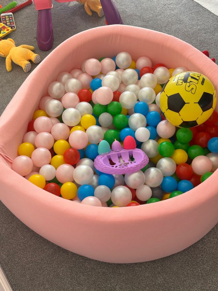 Ball pit 