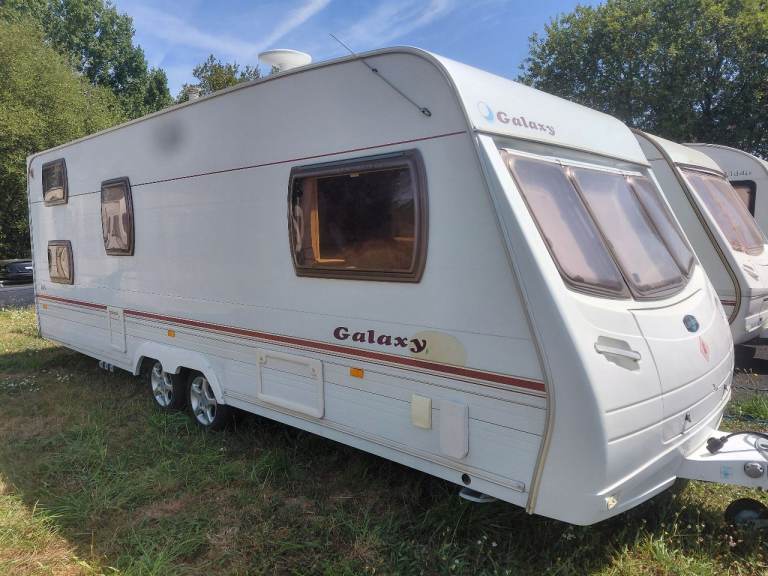 2005 luner 6 berth twin alxe 