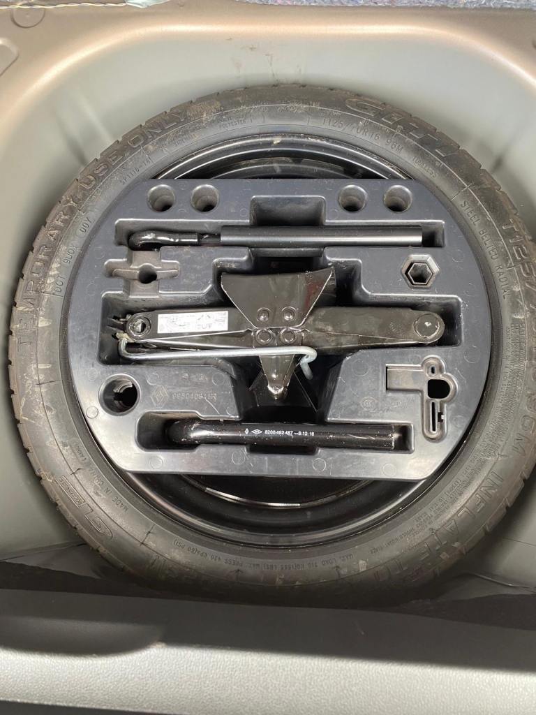 Spare Wheel and Tyre Repair Kit – Good Condition