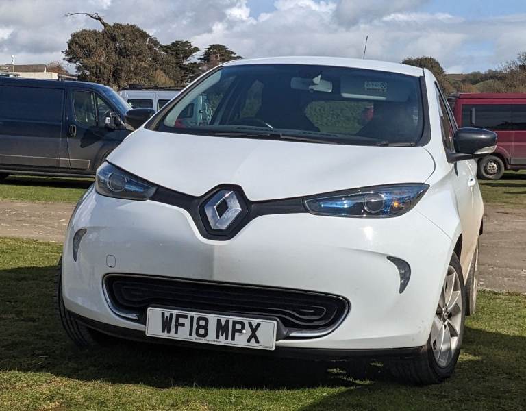 Renault Zoe ZE40 2018 41kWh Dynamique Nav 5dr - long MOT, battery lease, electric 