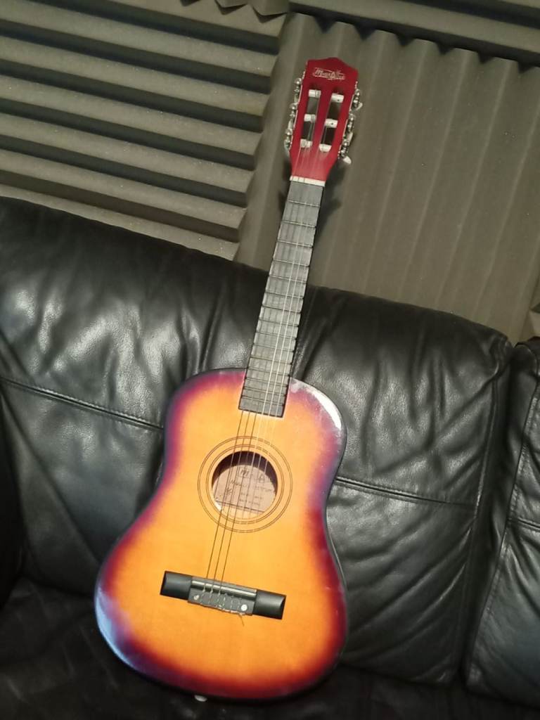 3 Quarter size Acoustic Guitar