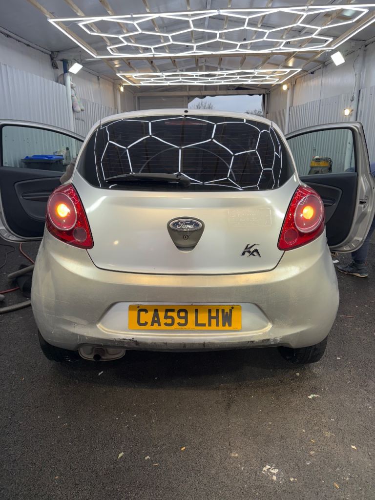 Ford, KA, Hatchback, 2010, Manual, 1242 (cc), 3 doors