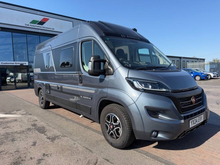 2024 Fiat TWIN Twin Sports 600 SPB - 4 Belt - 2 Berth - Low Mileage Motorhome Diesel Automatic