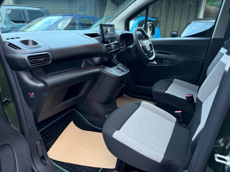 2025 Citroen Berlingo 100kW Plus XL 52kWh 5dr Auto [7 Seat] MPV ELECTRIC Automatic