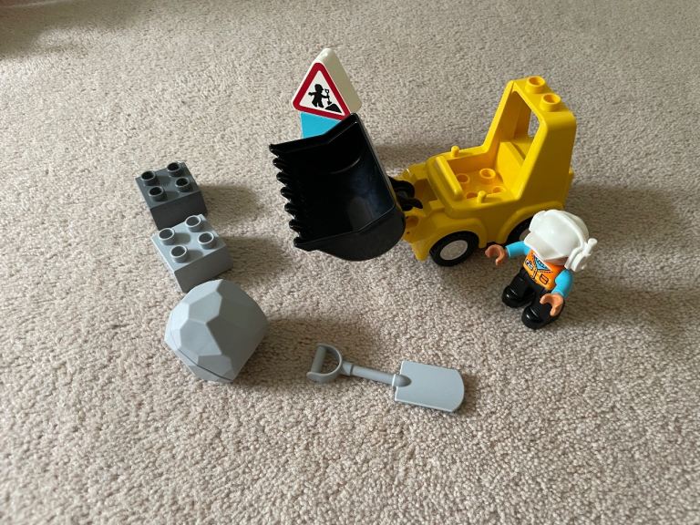 Complete 10930 DUPLO Town Bulldozer Construction Vehicle