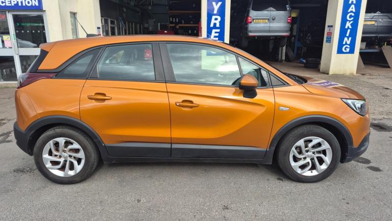 2019 Vauxhall Crossland X 1.2 SE Nav 5dr HATCHBACK Petrol Manual