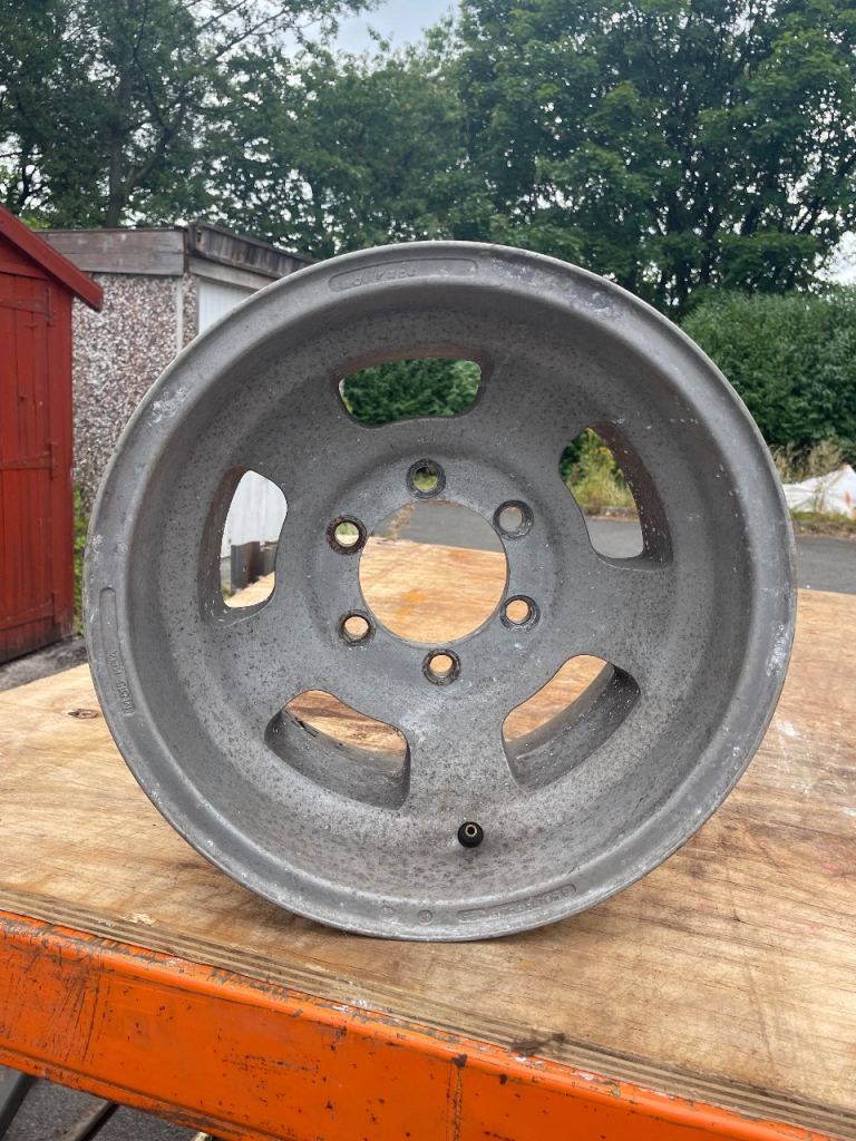Wolf race wheels