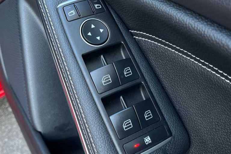 2018 Mercedes-Benz A-Class A160 SE Executive 5dr Auto HATCHBACK PETROL Automatic