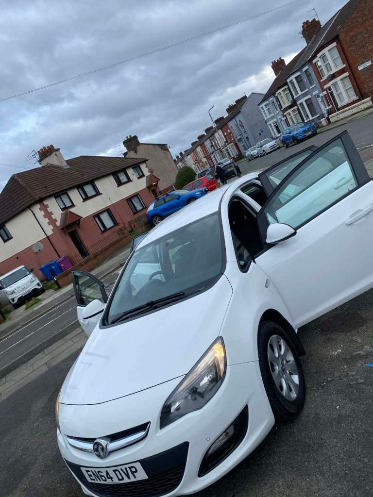 Vauxhall, ASTRA, Hatchback, 2015, Manual, 1598 (cc), 5 doors