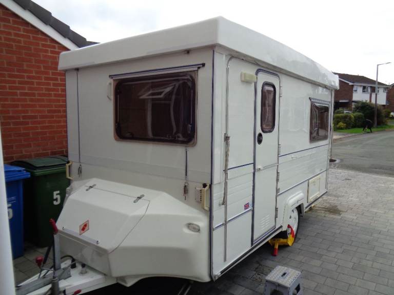 Gobur Carousel 12/2TD folding caravan