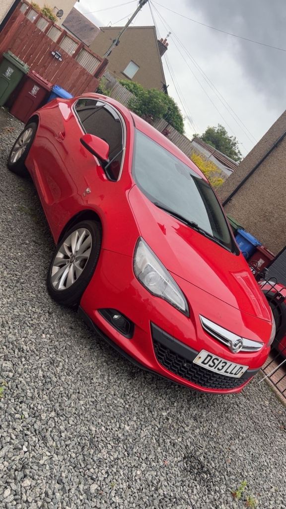 Vauxhall, ASTRA GTC, Hatchback, 2013, Manual, 1956 (cc), 3 doors