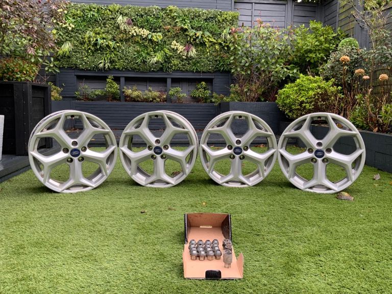Genuine Focus St MK3 2012 Alloy Wheels x 4     5x108