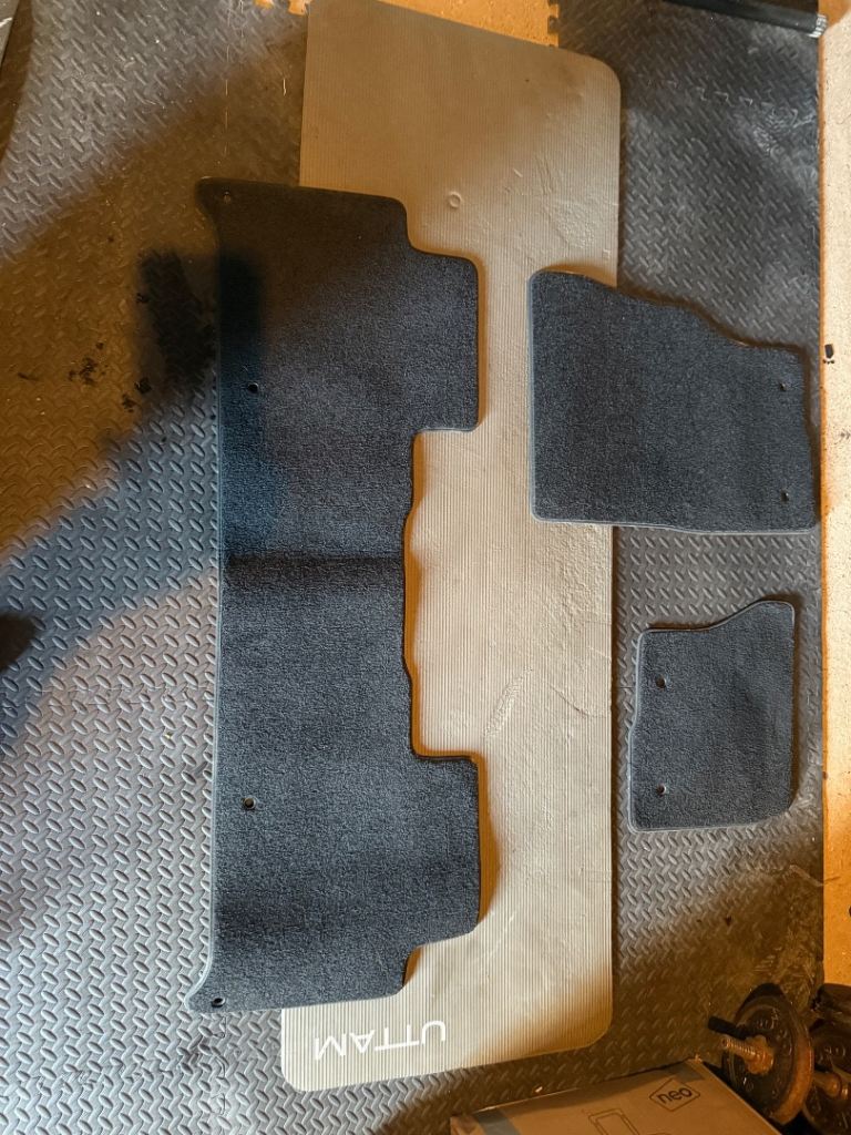 Original Discovery 5 Mats.