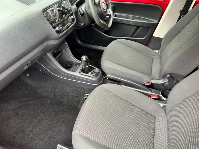 2013 VW UP -IMMACULATE - LOW MILEAGE- WARRANTY