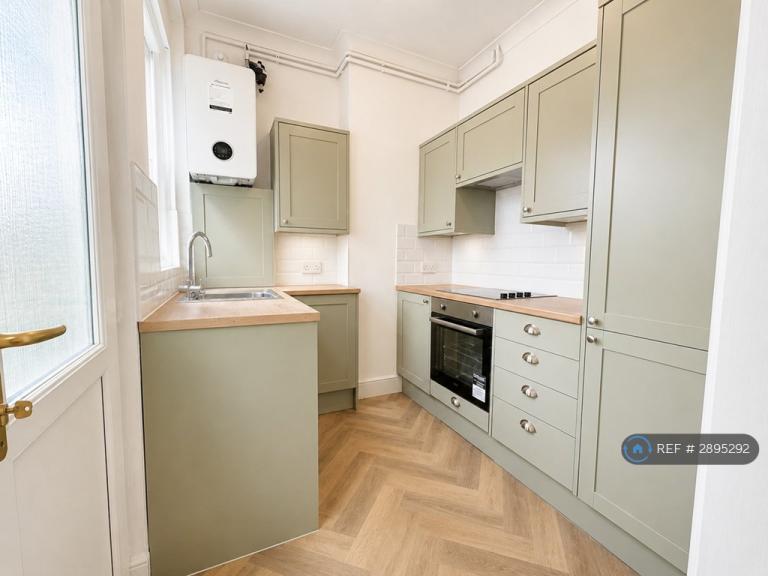 2 bedroom house in Holmewood Road, Tunbridge Wells, TN4 (2 bed) (#2895292)