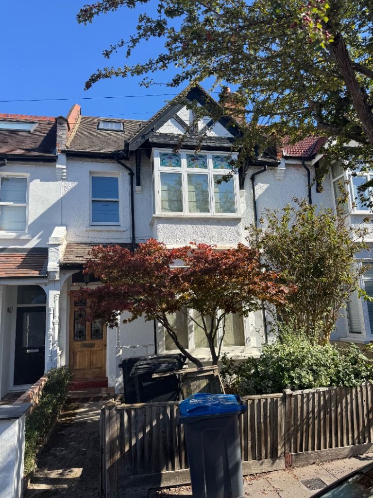 Fantastic 5 Double Bedroom House, East Croydon.
