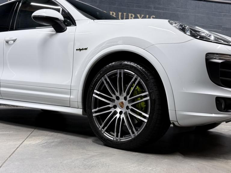 PORSCHE CAYENNE 3.0 V6 E-Hybrid S Platinum Edition 2017