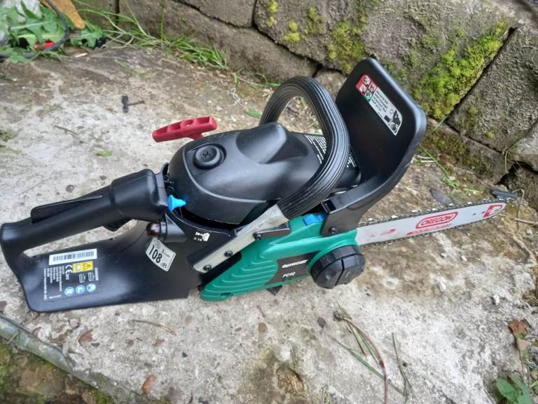 Qualcast pc 40 petrol chainsaw ready for use 