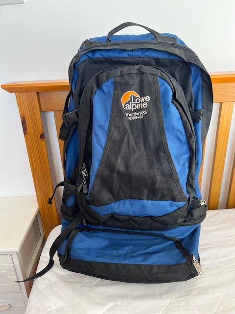 Backpack - Lowe Alpine Frontier APS ND 85 + 15. 