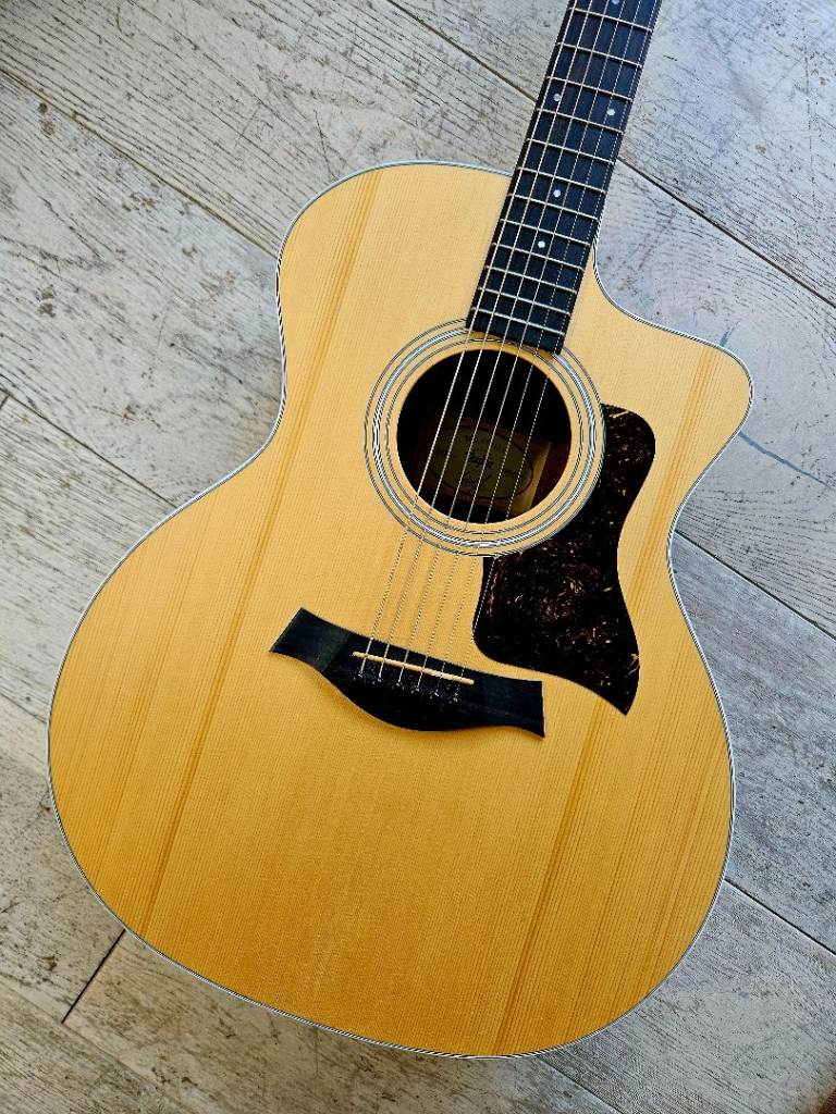 *Mint* Taylor 214ce-K ES2 pick up system
