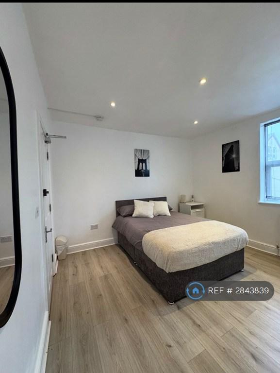 1 bedroom in Hood Street, Northampton, NN1 (#2843839)