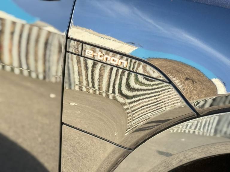 2019 Audi e-tron 55 SUV 5dr Electric Auto quattro 95kWh (408 ps) ESTATE ELECTRIC Automatic