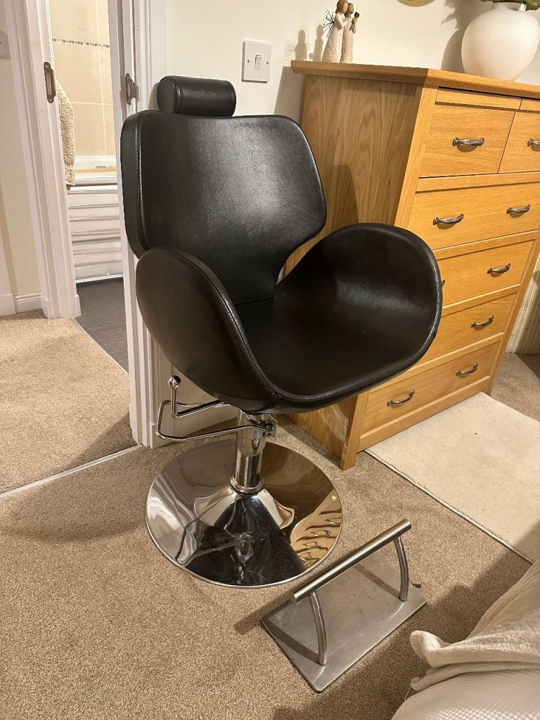 Salon “Chloe” Chair