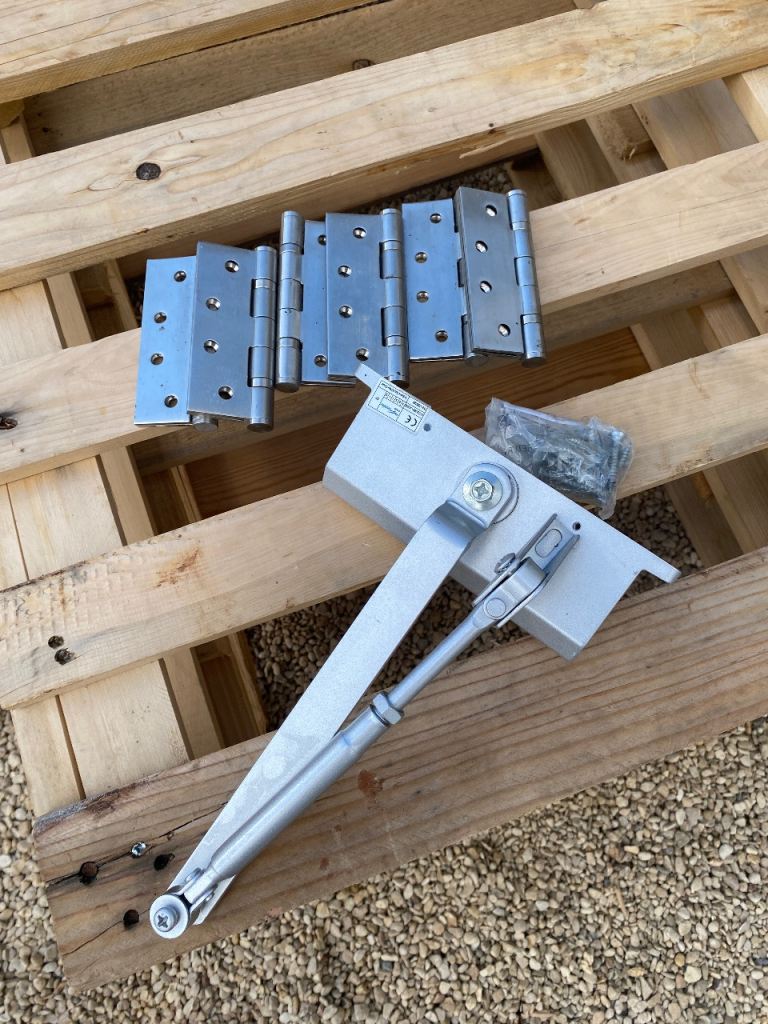 Soft closer and door hinges