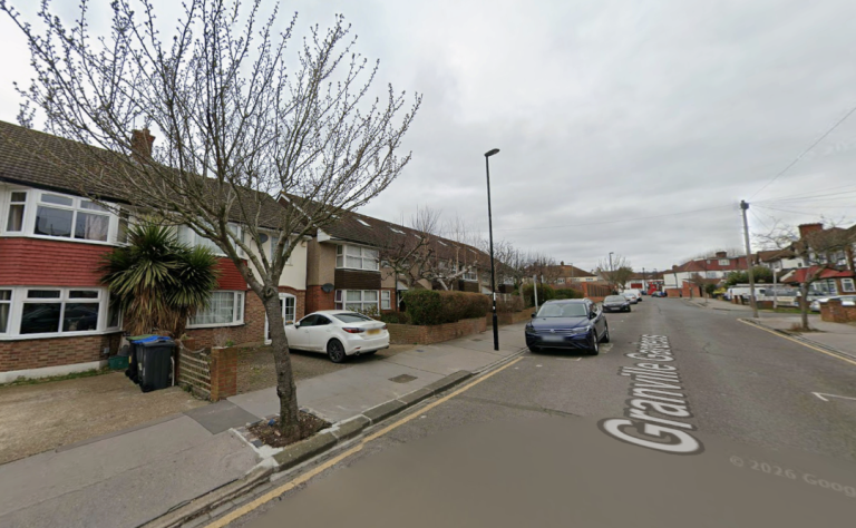 BENEFITS ACCEPTED - Studio Flat Available in Norbury Streatham Croydon SW16