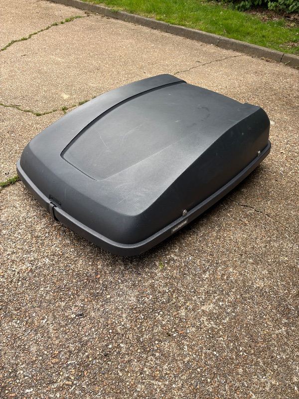 Halfords roof box 370 litre