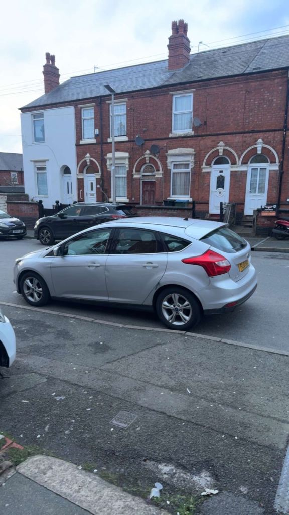 Ford, FOCUS, Hatchback, 2012, Manual, 1560 (cc), 5 doors