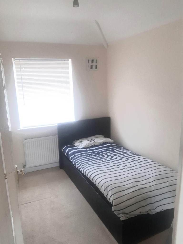 Single Room in Modern House | All Bills Included