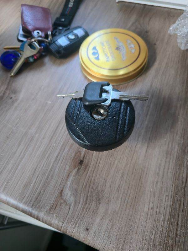Transit mk7 fuel cap