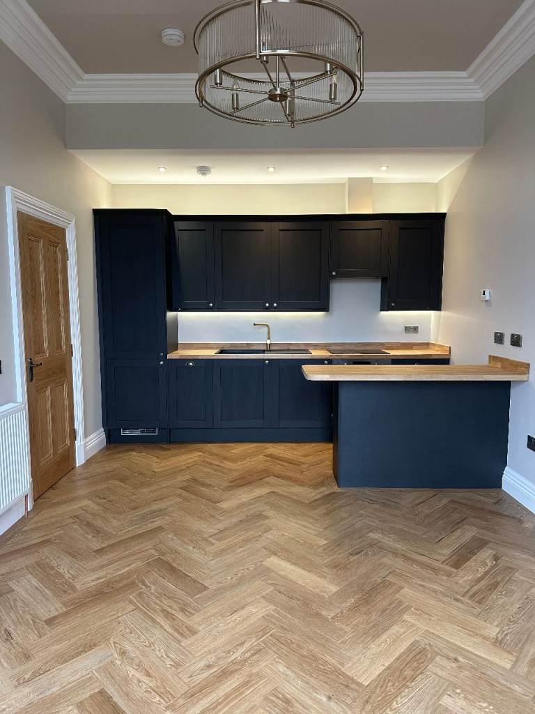 2 Bedroom Top Floor Flat for Rent Church Street, Broughty Ferry, Dundee 