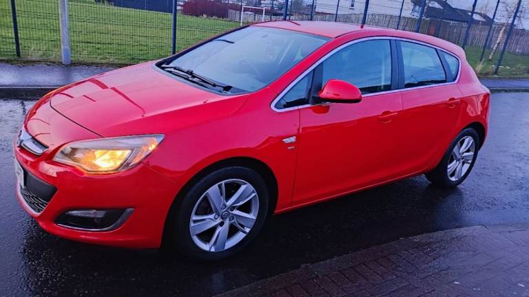 Vauxhall, ASTRA, Hatchback, 2013, Manual, 1956 (cc), 5 doors