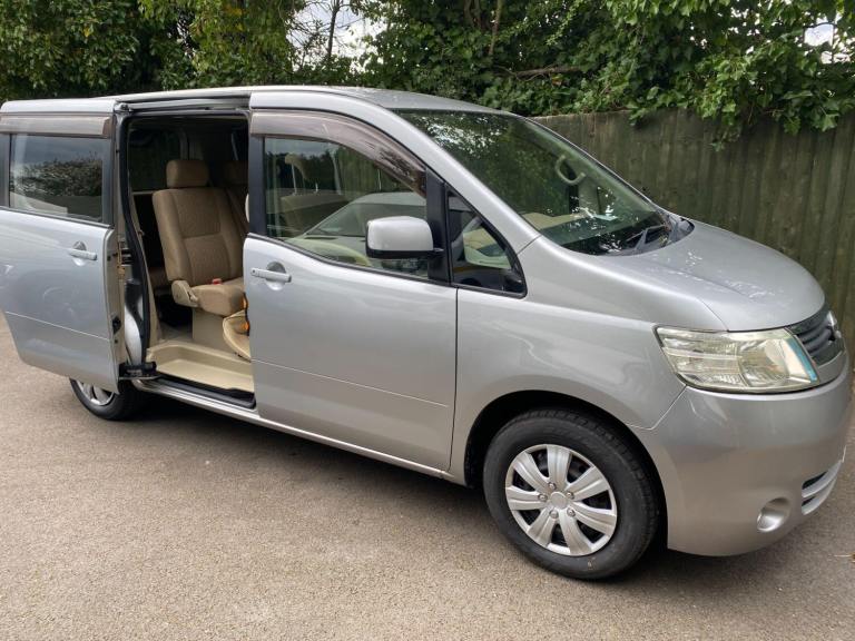 2016 Nissan Serena AUTOMATIC MPV WITH RAMP Petrol Automatic