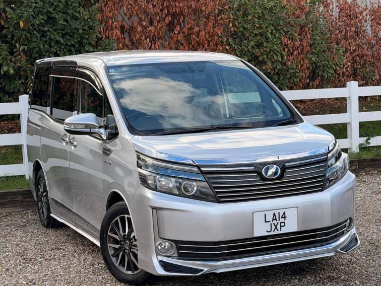 2026 Toyota Noah 1.8 Petrol hybrid 7 seats HYBRID ELECTRIC Automatic