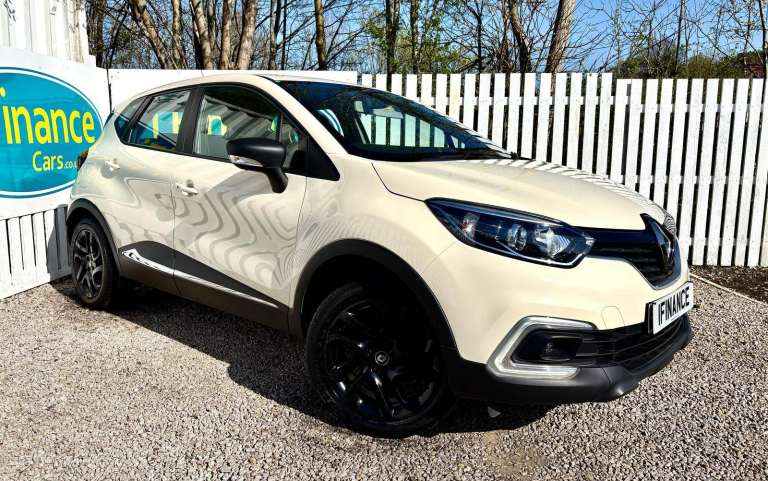 CAN'T GET CREDIT? CALL US! Renault Captur 0.9 TCe Dynamique Nav ENERGY - £99 DEPOSIT, £50 PER WEEK