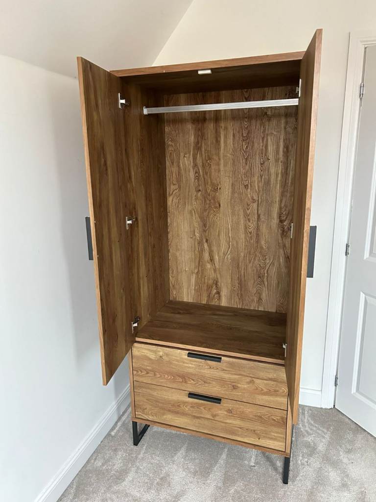 Wardrobe 