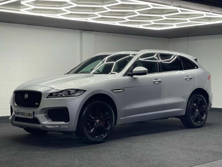 2016 Jaguar F-Pace 3.0d V6 S 5dr Auto AWD ESTATE DIESEL Automatic