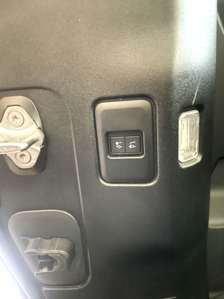 LAND ROVER DEFENDER 110 - 3.0 MHEV - D250 S - AUTOMATIC - EURO 6 - S/S - 