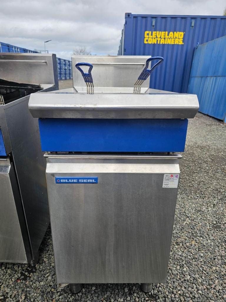 Blue seal gas double tank fryer 
