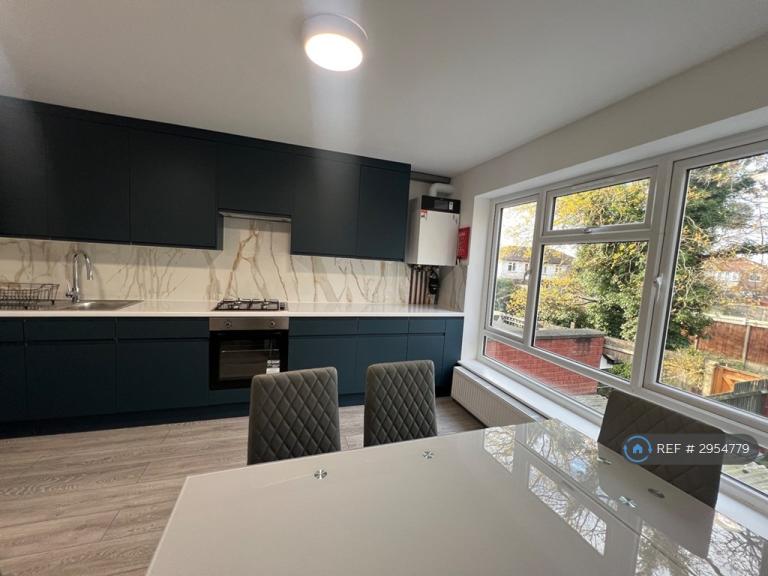 1 bedroom in Mary Peters Drive, Greenford, UB6 (#2954779)