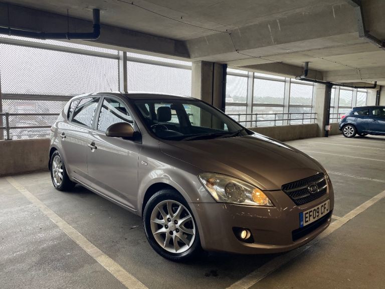 Kia Ceed 1.6 120 bhp Ulez Free Fresh Service New MOT