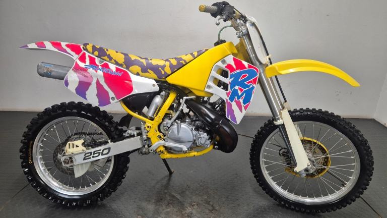 SUZUKI RM 250 1992 2 STROKE SUPER EVO MOTORCROSS BIKE*FANTASTIC CONDITION*
