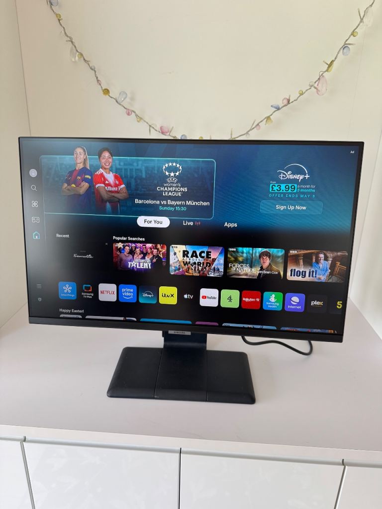 SAMSUNG LS27CM500EUXXU 27" Smart Full HD HDR LED Display (No Aerial)