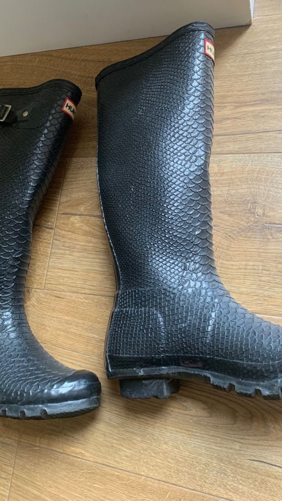 Hunter wellies black croc size 5 